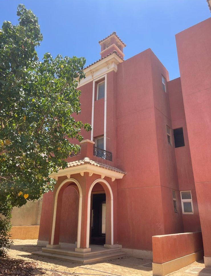 4 Bedrooms 185 sq.M Twinhouse for sale 8,500,000 EGP in Nyoum October,Northern Expansion,Egypt