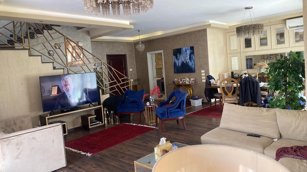duplex at Beverly Hills