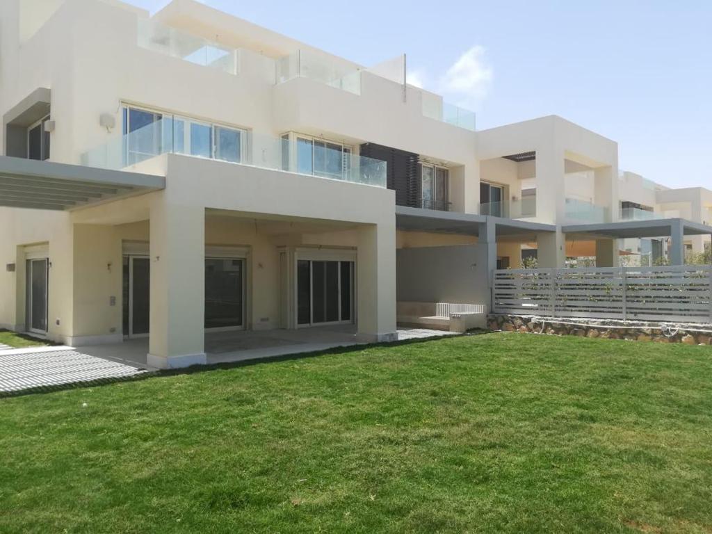 duplex at Hacienda White