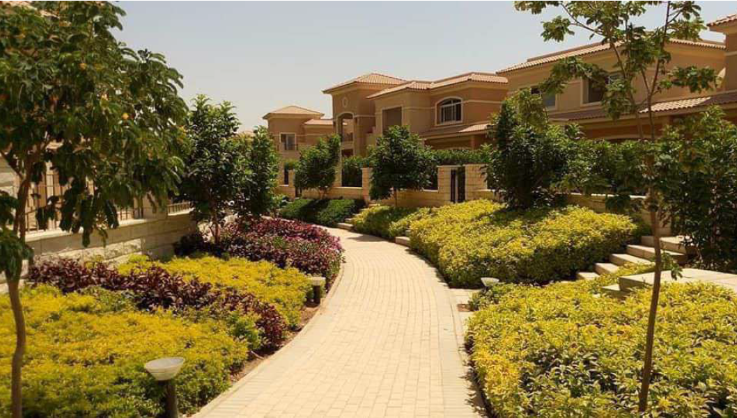4 Bedrooms 270 sq.M Townhouse for sale 24,000,000 EGP in Stone Park,New Cairo,Egypt