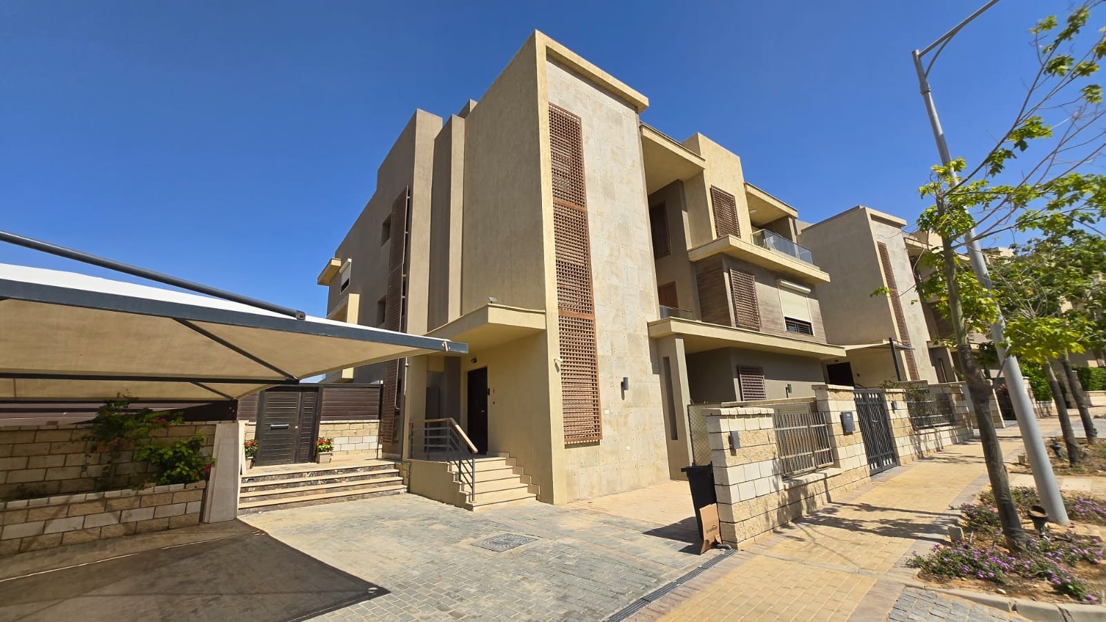 penthouse at Pyramids Heights