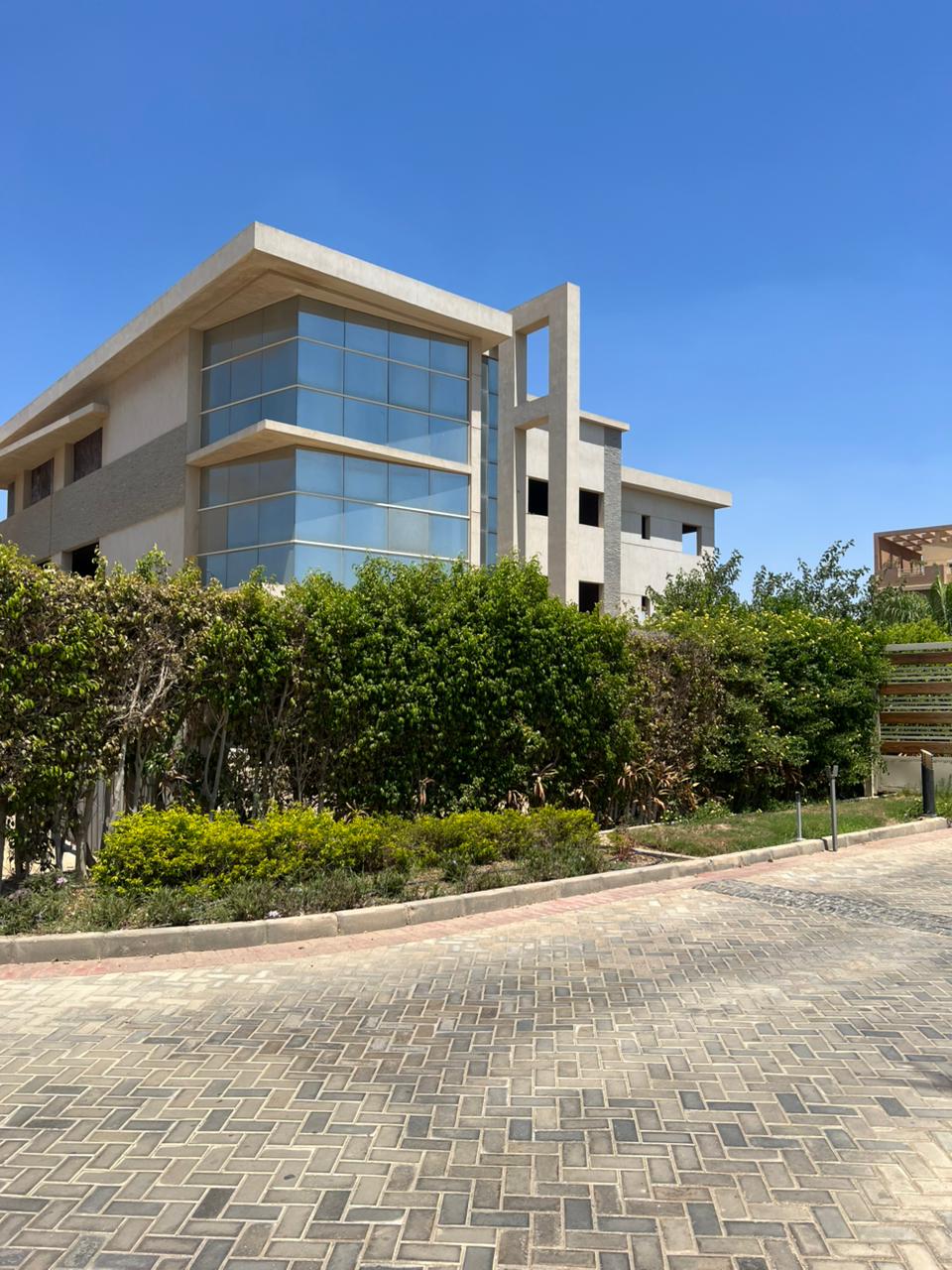 Building 2,000 m² for sale in Jeera, El Sheikh Zayed