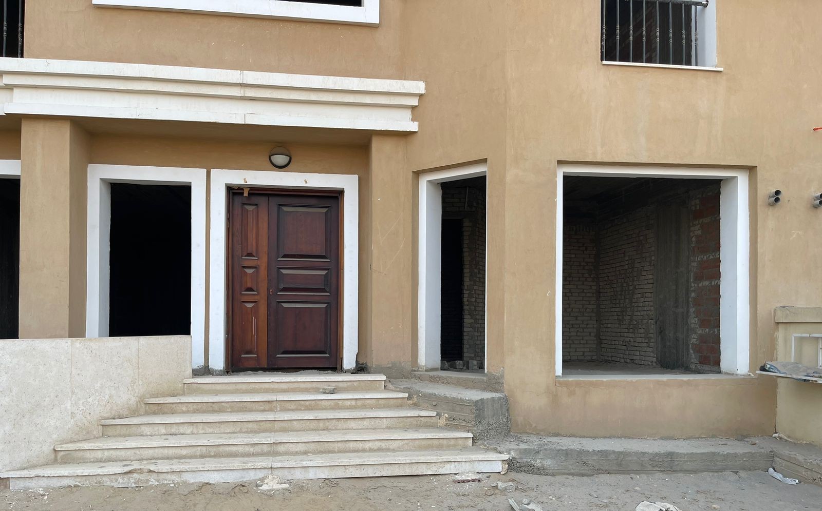 villa at Sarai