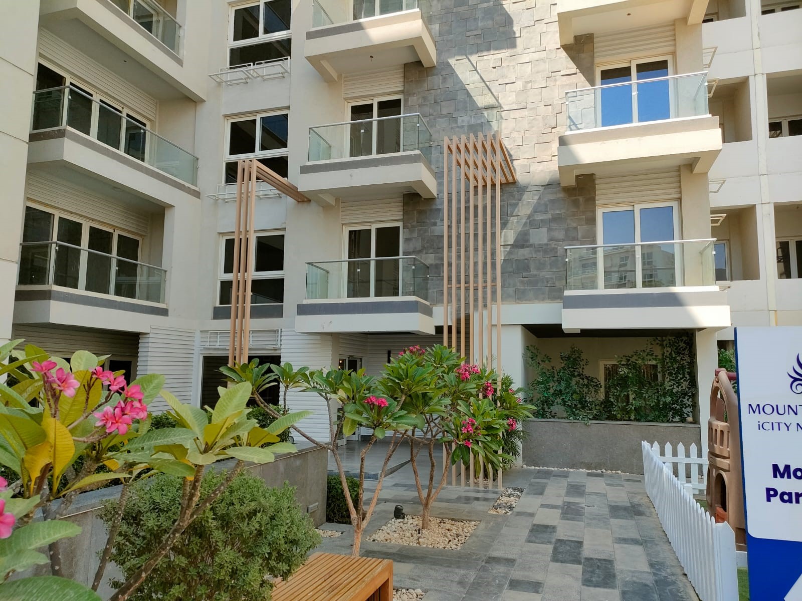 apartment at Mountain View ICity New Cairo