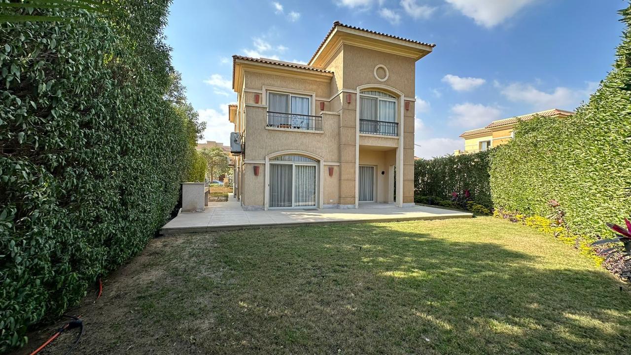 villa at Stone Park