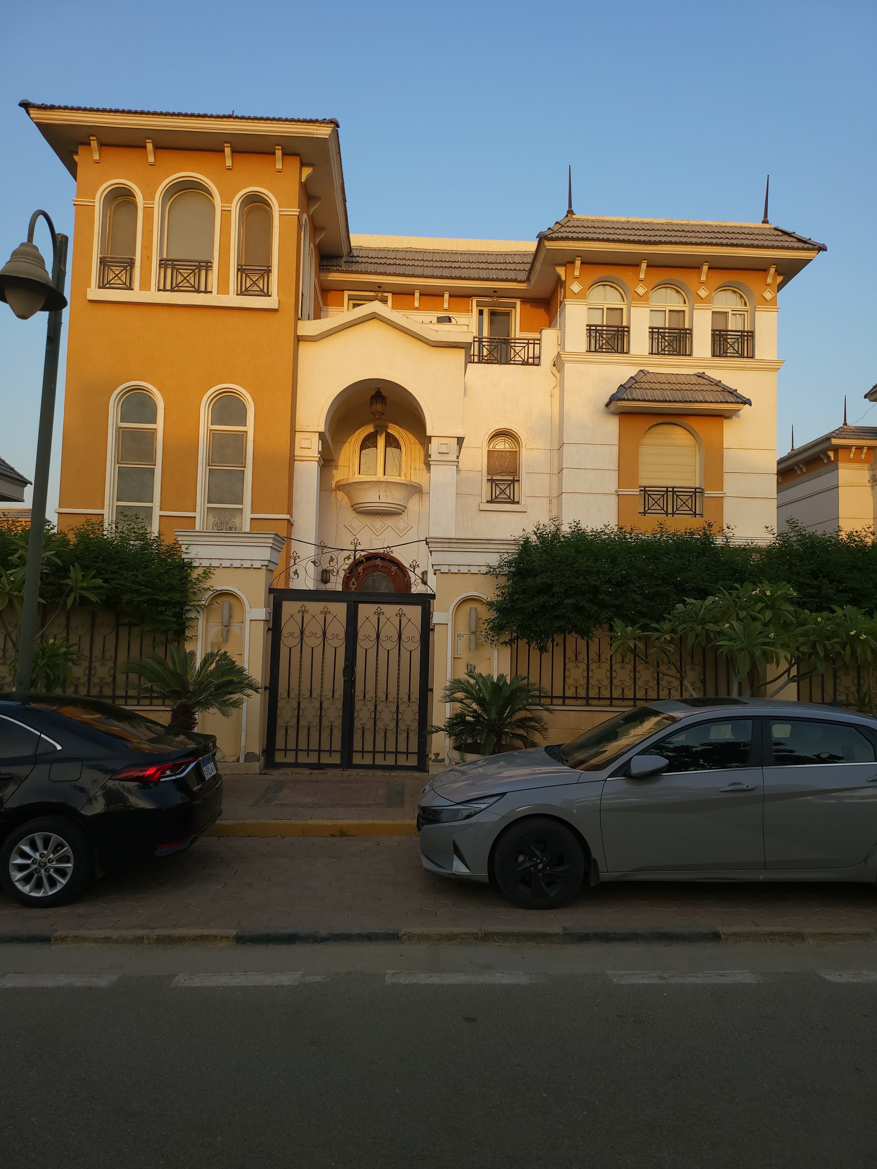 villa at Dyar Mokhabarat