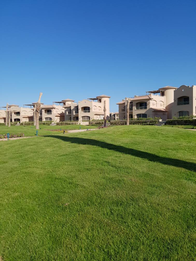 ٥ غرف النوم ٤٠٠ متر فيلا للبيع ٤١٬٠٠٠٬٠٠٠ جنيه في La Vista Gardens,Ain Sokhna,Egypt
