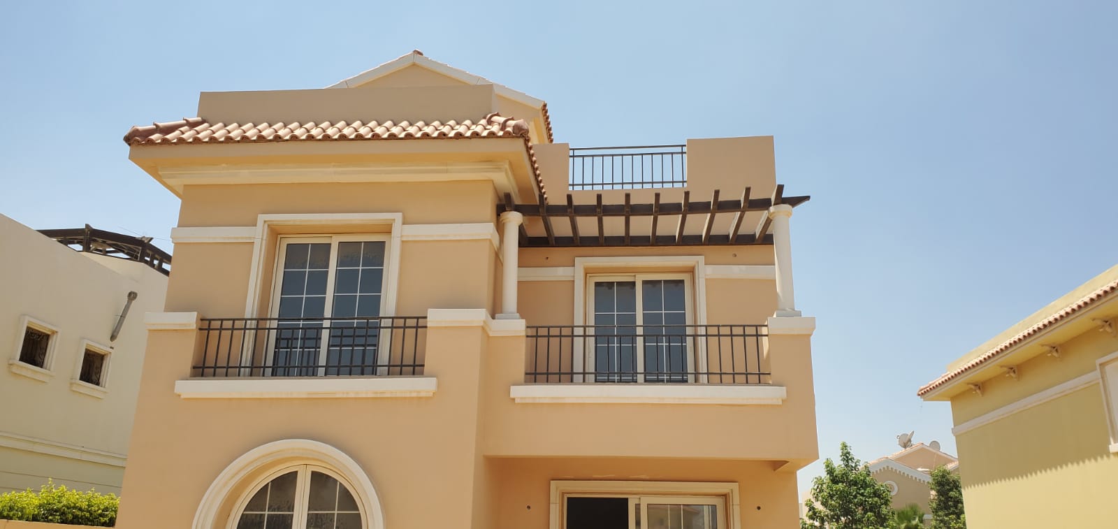 villa at Hyde Park