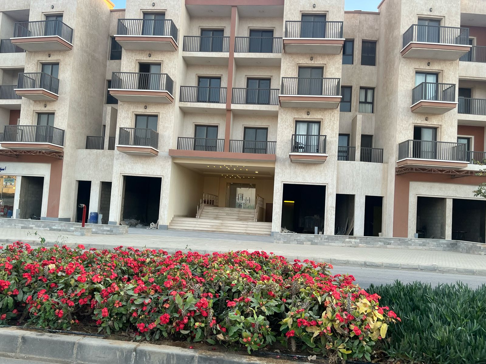 duplex at Nyoum October