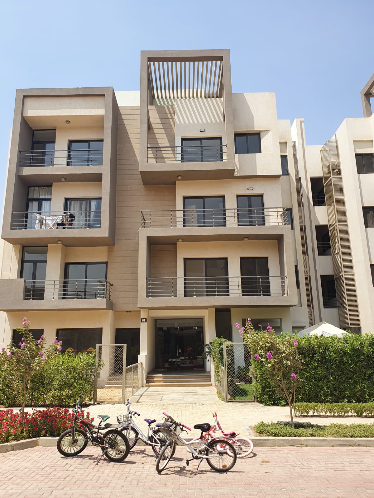 apartment at Fifth Square Al Marasem
