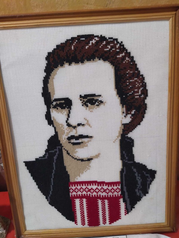 Вишитий портрет. Хрестик.