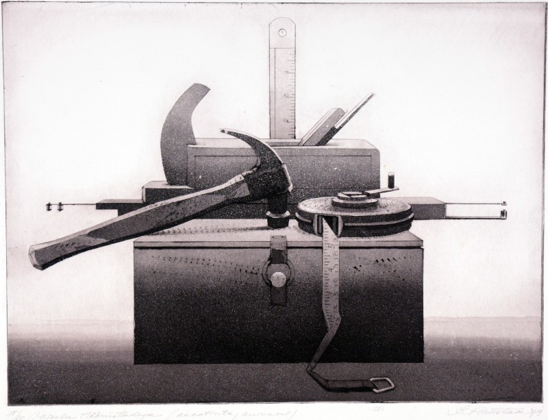 Натюрморт з інструментом