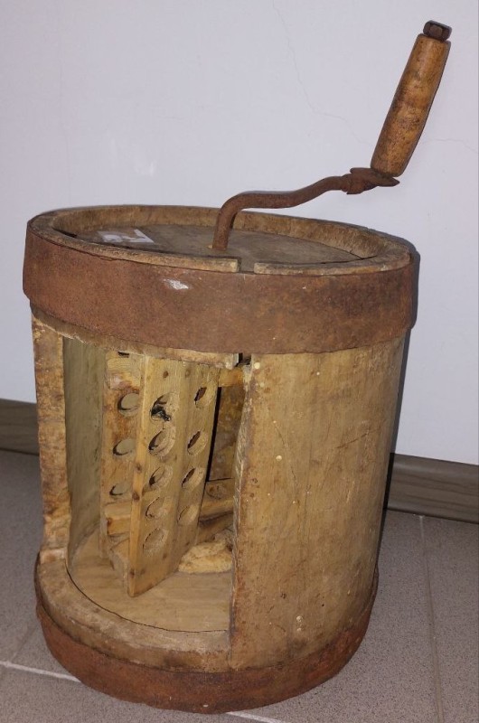 Маслобійка