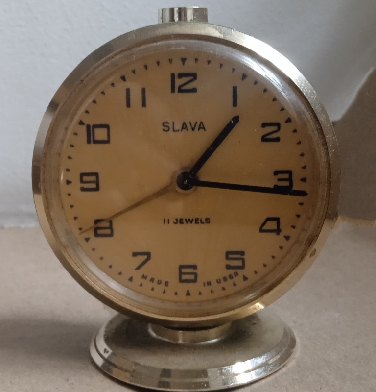 Годинник “Slava”