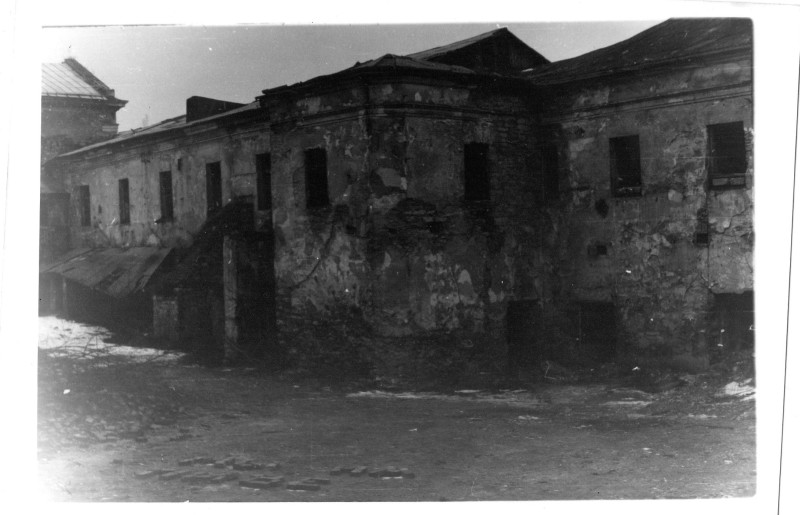 Фото: Монастир францисканців, 18-19 ст., по вул. Францисканській, 4б у м. Кам’янці-Подільському, 1989-1990 рр.