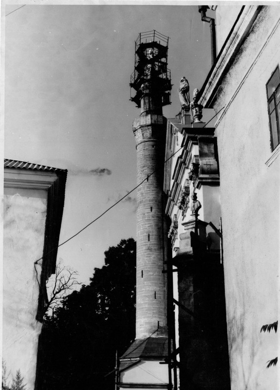 Фото: Турецький мінарет, 17 ст. по вул. Татарській, 20 в м. Кам’янці-Подільському, 1989 р.