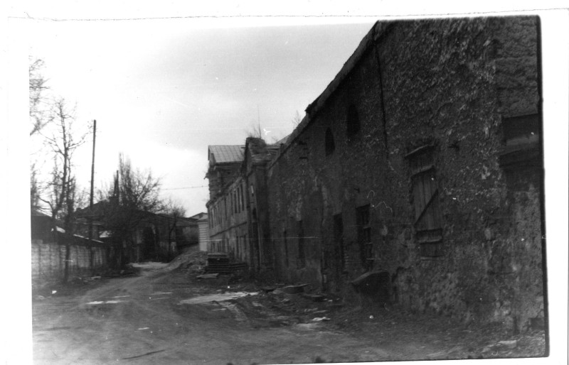 Фото: Монастир францисканців, 18-19 ст. по вул. Францисканській, 4б у м. Кам’янці-Подільському, 1989-1990 р.р.