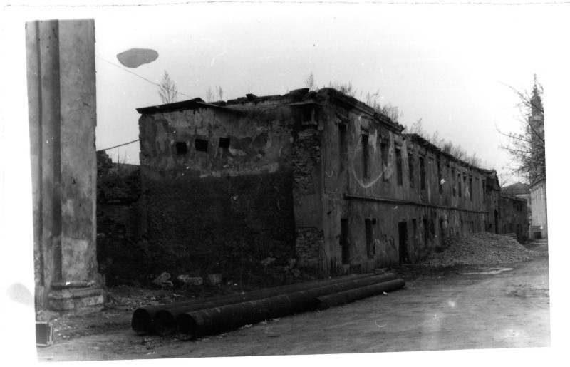 Фото: Монастир францисканців, 18-19 ст. по вулиці Францисканській, 4б у місті Кам’янці-Подільському, 1989-1990 р.р.