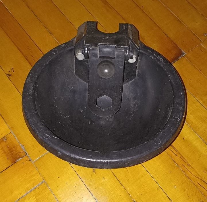 Поїлка чашкова