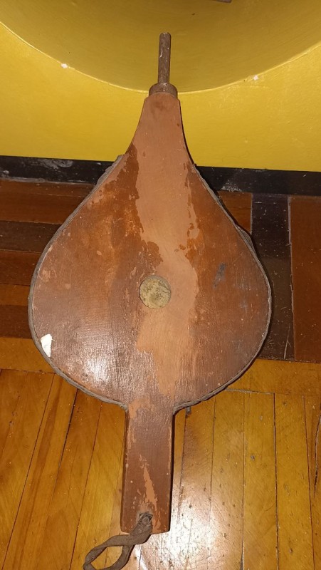 Ручний ковальський міх