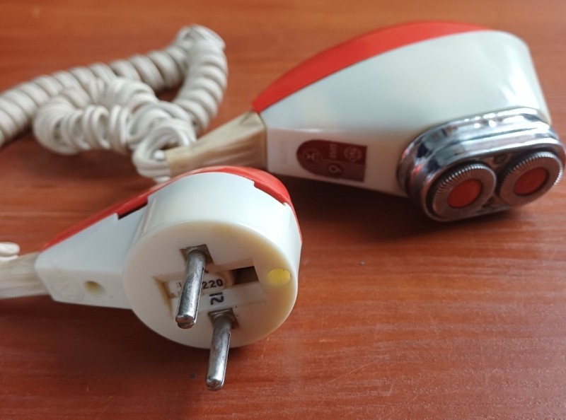 Електробритва "Харків - 6" тор. знак "Ехо"