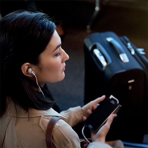 Bose QuietComfort 20  White/Blue slúchadlá