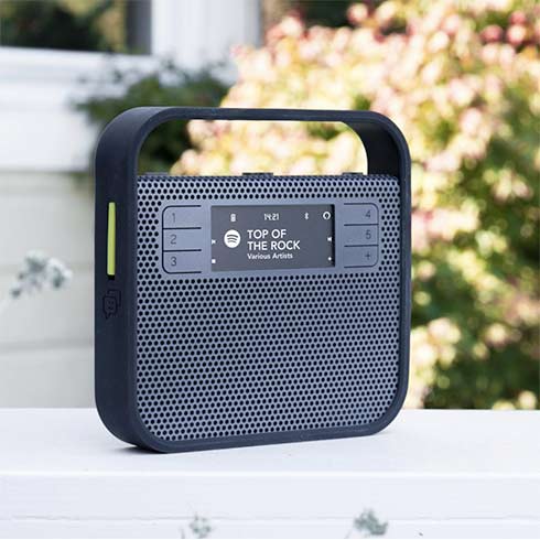 Invoxia TRIBY WiFi a Bluetooth reproduktor s Apple Home