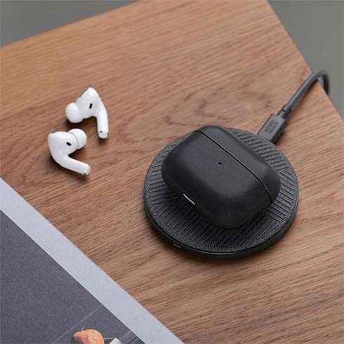 Native Union puzdro Leather Case pre Apple Airpods 1&2 - Black