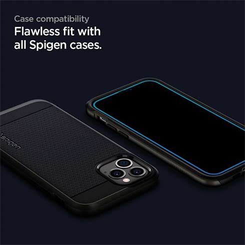 Spigen ochranné sklo GLAS.tR FC HD pre iPhone 12 Pro Max - Black Frame