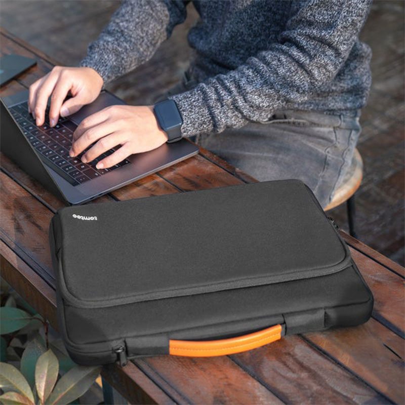Tomtoc Briefcase - 14" Macbook Pro (2021) - Černá