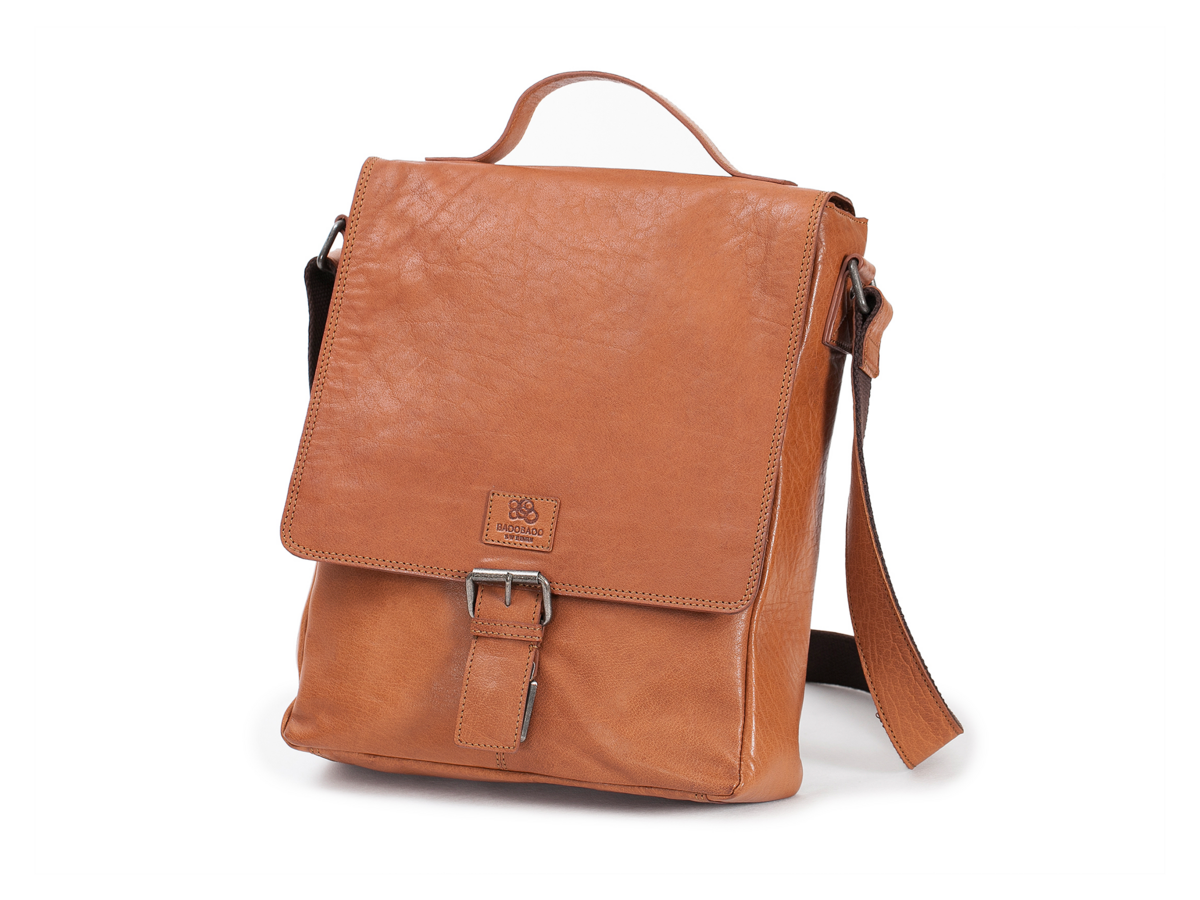 Baoobaoo Brašňa Vertical Flapbag 13" Tan