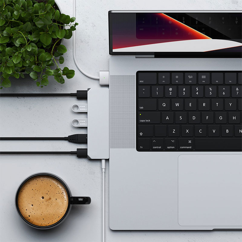Satechi USB-C Pro Hub Mini Adapter - Silver Aluminium