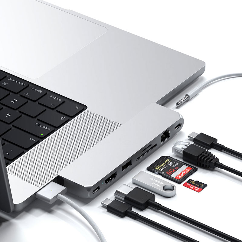 Satechi USB-C Pro Hub Max Adapter - Silver Aluminium