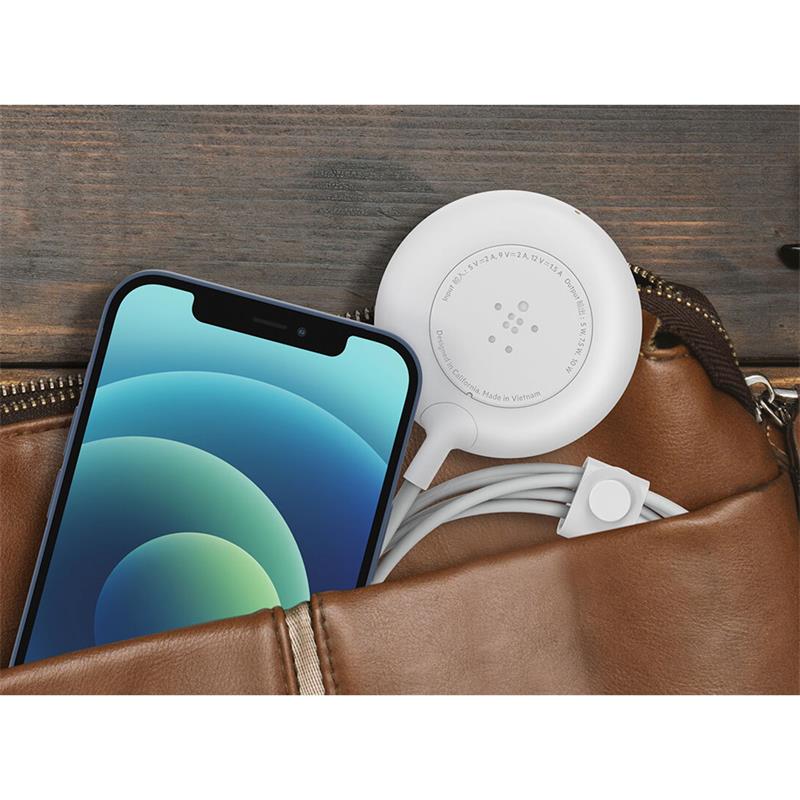 Belkin Boost Charge Magnetic Portable Wireless Charger Pad 7.5W + 20W charger - White