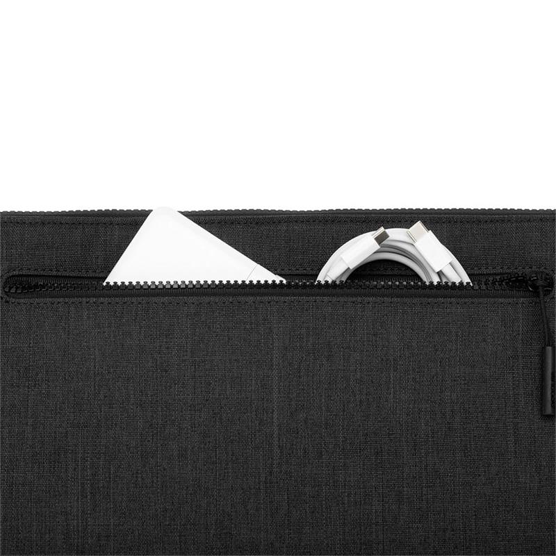 Incase puzdro Compact Sleeve in Woolenex pre MacBook Pro 16" 2021 - Graphite
