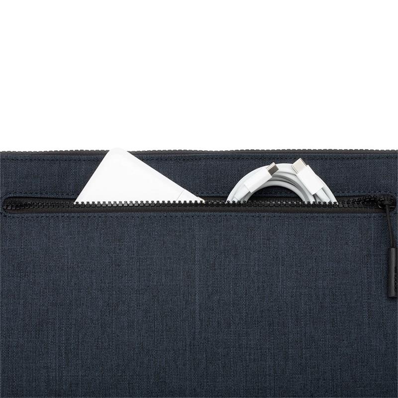 Incase puzdro Compact Sleeve in Woolenex pre MacBook Pro 16" 2021 - Navy