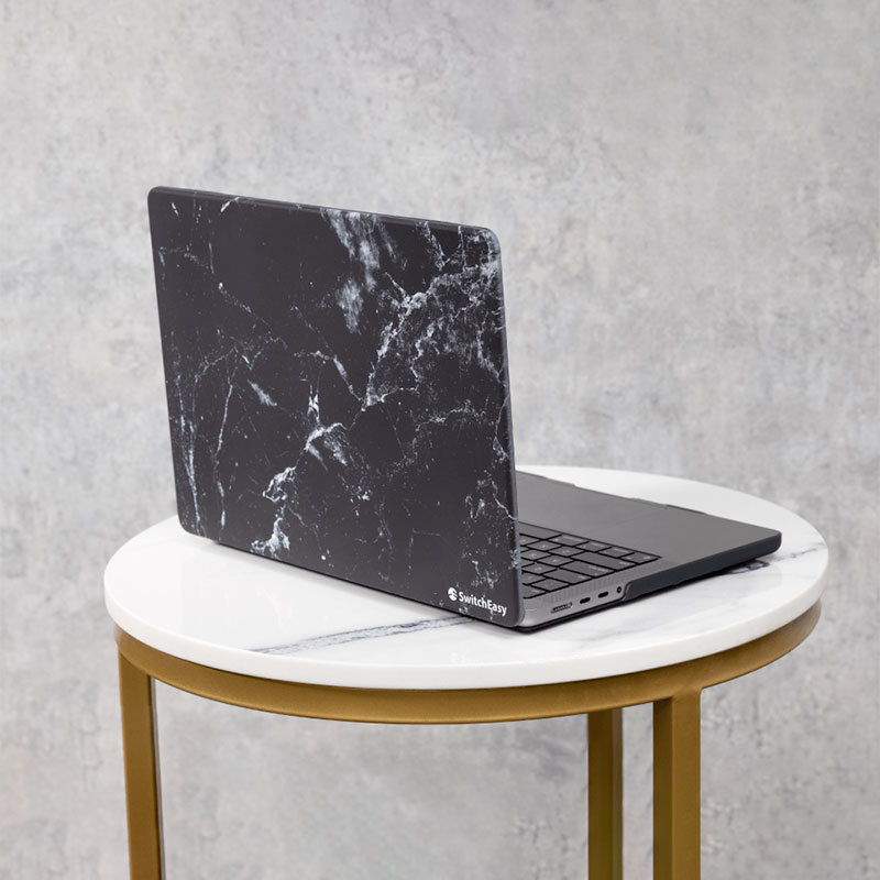 SwitchEasy Hardshell Marble Case pre MacBook Pro 14" M1/M2/M3/M4 - Black Marble