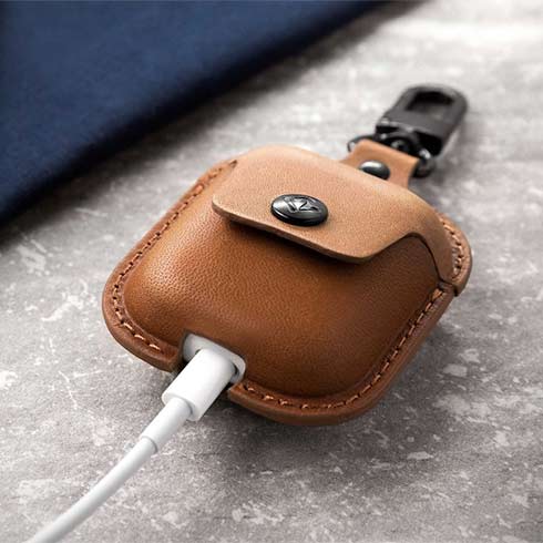 TwelveSouth AirSnap Leather Case pre Apple Airpods - Cognac