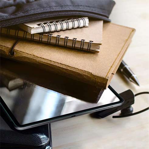 Spigen ochranné sklo Glas.tR Slim pre iPad Pro 11"/Air 10.9" - Crystal Clear