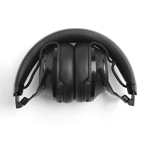 JBL Club 700BT Black slúchadlá
