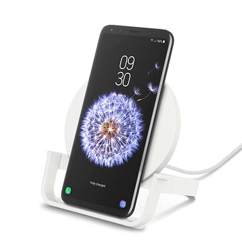 Belkin Boost Charge Wireless Charging Stand 10W + QC 3.0 charger - White