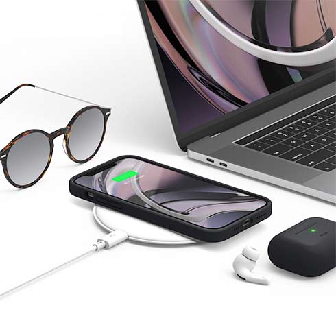 Elago kryt Silicone Case pre iPhone 12/12 Pro - Black