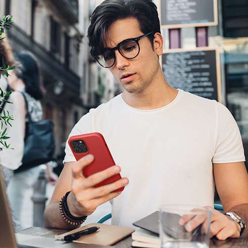 Elago kryt Silicone Case pro iPhone 12/12 Pro - Red