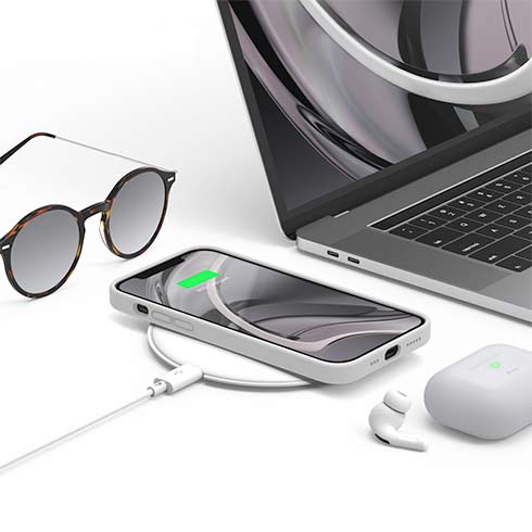 Elago kryt Silicone Case pro iPhone 12/12 Pro - White