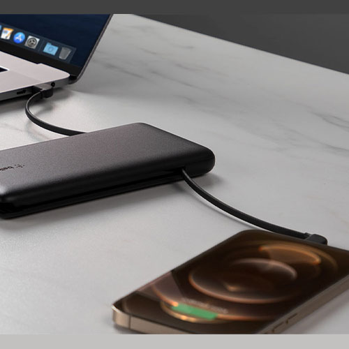 Belkin Boost Charge Plus USB-C Powerbank 10K with Integrated Cables-Black