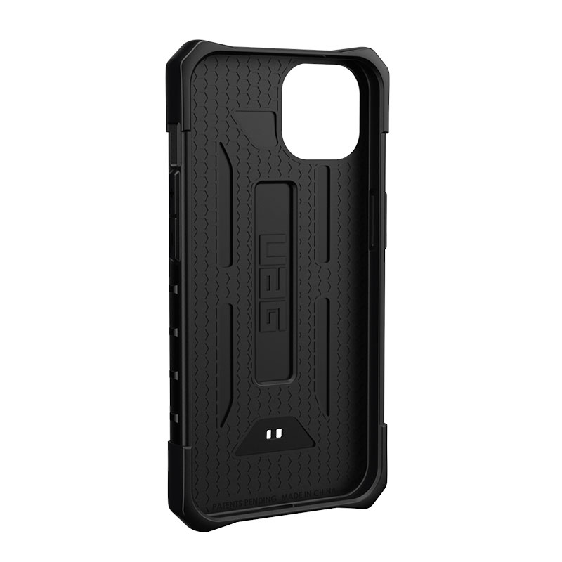 UAG kryt Pathfinder pre iPhone 13 - Black