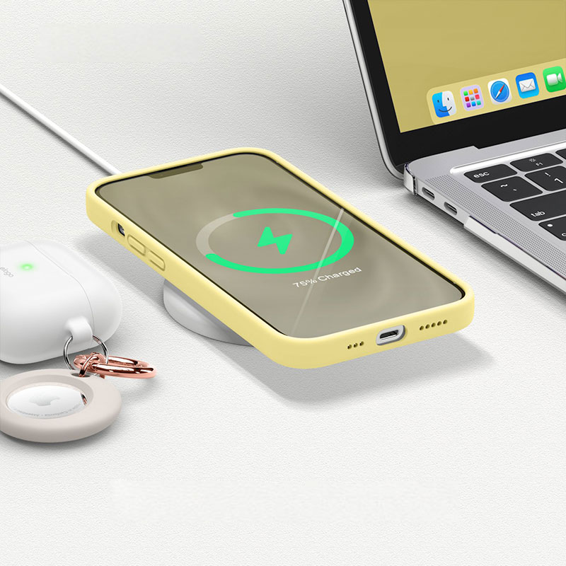 Elago kryt Silicone Case pre iPhone 13 - Yellow