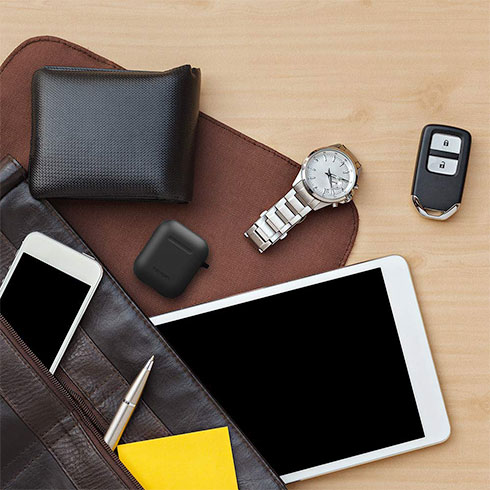 Spigen puzdro Silicone Case pre Apple Airpods 1&2 - Black