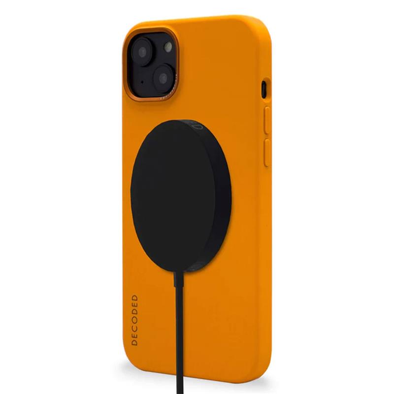 Decoded kryt Silicone Backcover MagSafe pro iPhone 14 Plus - Apricot