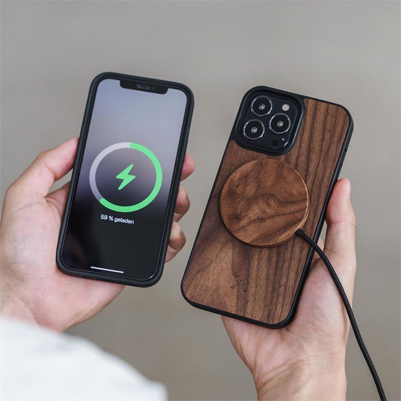 Woodcessories kryt Bumper Case MagSafe pre iPhone 14 Plus - Walnut